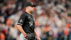 White Sox lose 121st game of the season, setting new MLB record