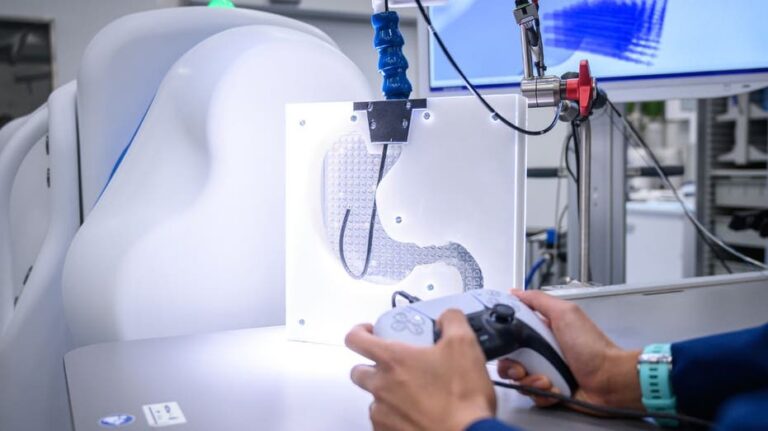 Surgeons use PlayStation controller for long-distance endoscopy