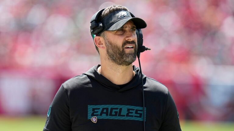 Eagles head coach Nick Sirianni apologizes to fans for taunting them after win: 'I’m sorry and disappointed'