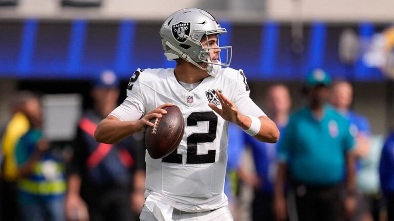 Raiders quarterback Aidan O'Connell out for next 4-6 weeks after fracturing thumb: reports