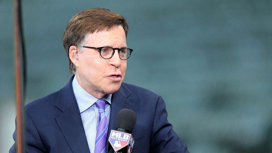 Bob Costas makes awkward remark about having to read CNN promo during MLB playoff game