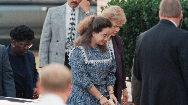 Killer mom Susan Smith thinks parole is now unlikely after she was caught trying to profit off case: report