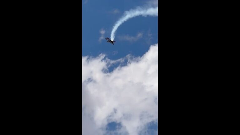 'Top Gun: Maverick' flight instructor crashes at New Mexico air show