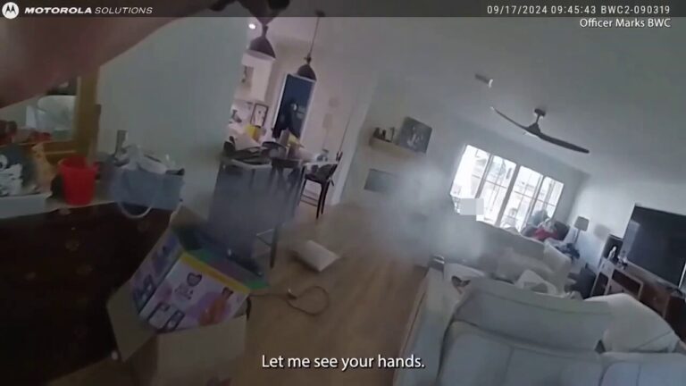 Houston PD bodycam shows shootout with home invasion suspects in front of mother and children