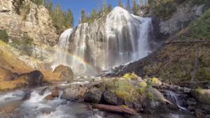 Nature's beauty: Stunning rainbow arches on display in Yellowstone