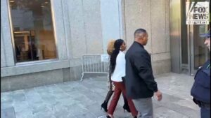 Sean 'Diddy' Combs' mother walks into Manhattan Federal Court for the rapper's status conference