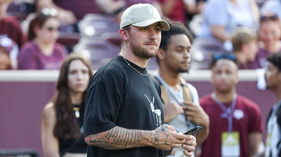 Johnny Manziel says decision to bench Quinn Ewers for Arch Manning was 'weird'