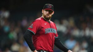 Diamondbacks owner reflects on 'horrible' signing after playoff elimination, rips Mets-Braves doubleheader