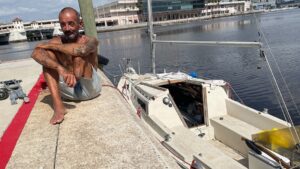 Viral Tampa sensation 'Lieutenant Dan,' who rode out Hurricane Milton in boat, describes how he survived