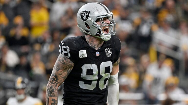 Raiders' Maxx Crosby shoves assistant coach as team loses to Steelers: 'Love push'