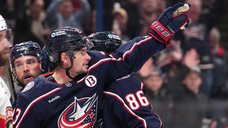 Johnny Gaudreau's best friend on Blue Jackets scores goal, points to late star's name hanging in rafters