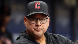 Reds to hire Terry Francona as next manager: reports