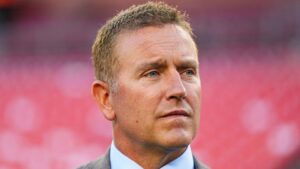 ESPN star Kirk Herbstreit rips 'clowns' for throwing garbage on field during LSU-Alabama game