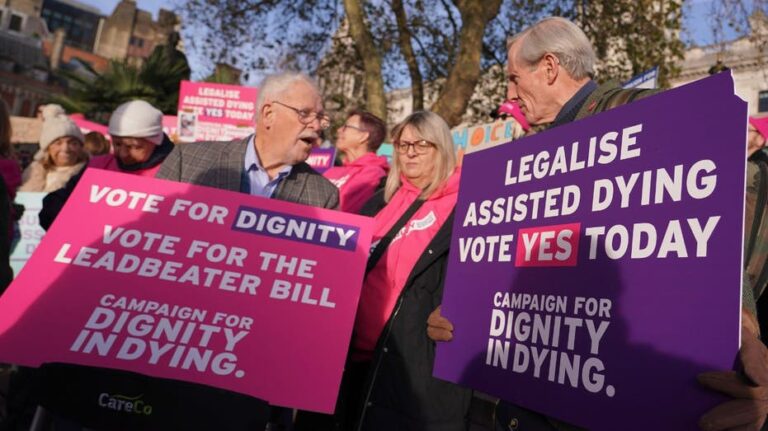 UK lawmakers vote in favor of bill legalizing assisted dying