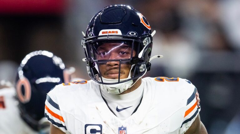 Bears coach Matt Eberflus explains why star player walked off field mid-play