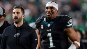 Eagles' Jalen Hurts set to start against Cowboys despite Nick Sirianni suggesting QB was limited by injury