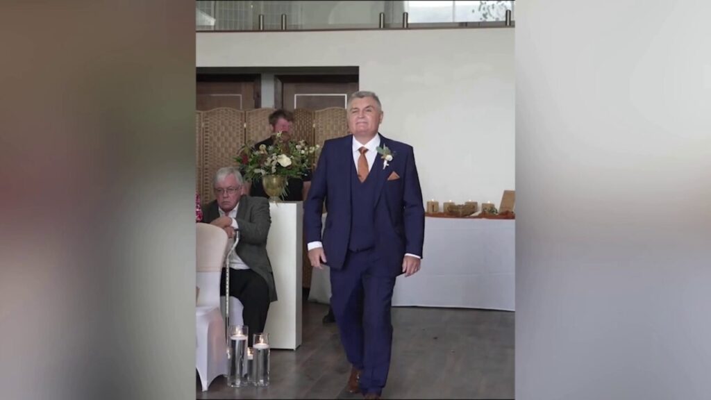 Bride's father forgets her, walks down the aisle alone in wild moment