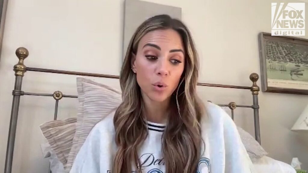 Jana Kramer leans on influencer lifestyle when acting jobs slow down