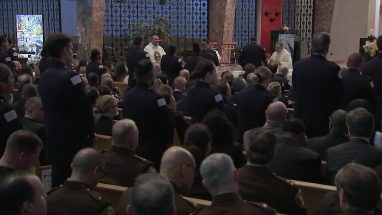 Hundreds attend funeral of Chicago Police Officer Enrique Martinez