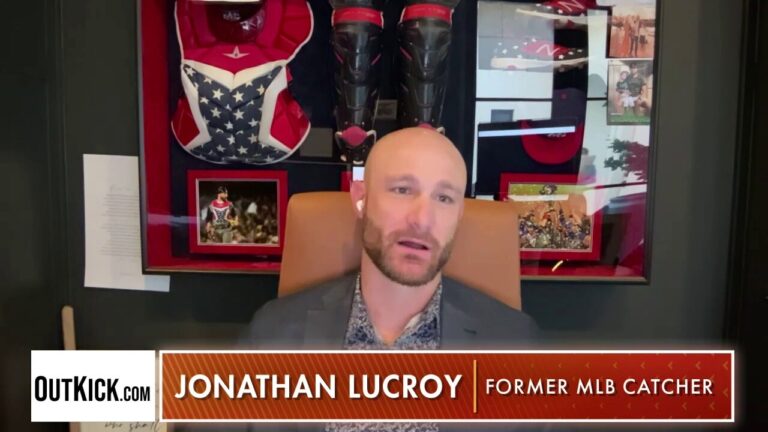 Ex-MLB star Jonathan Lucroy explains refusing to kneel for the national anthem