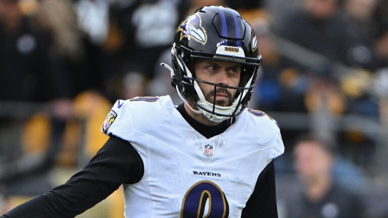 Ravens star kicker Justin Tucker says Steelers' field conditions weren't 'ideal' after shaky performance