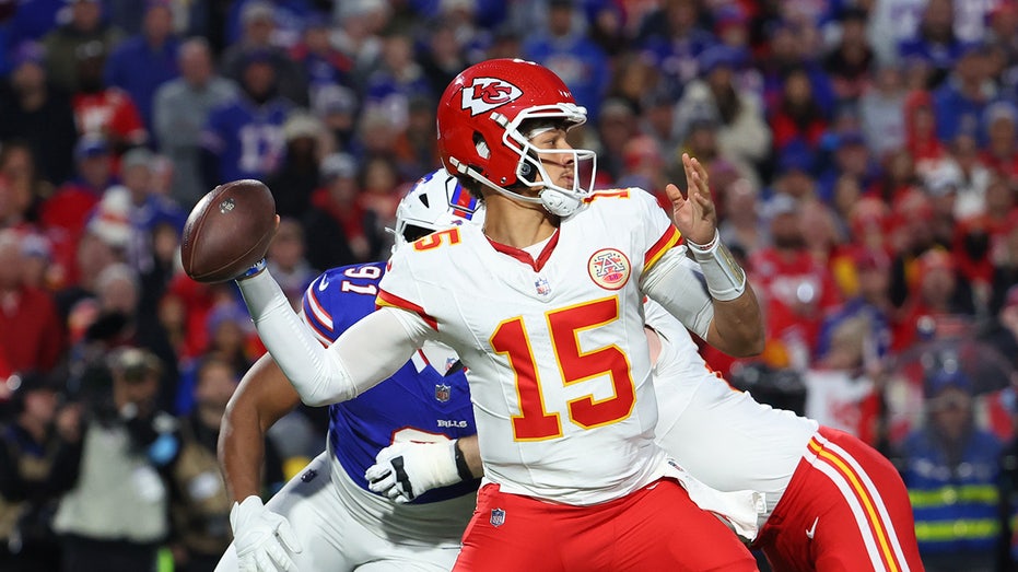 Patrick Mahomes fined $14,000 for 'violent gesture' while celebrating touchdown: report