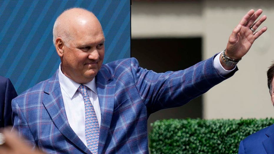 Cubs Hall of Famer Ryne Sandberg says cancer he beat over summer has returned