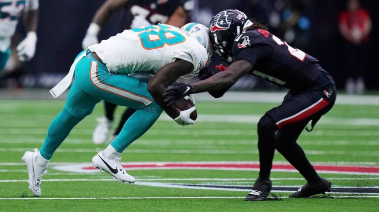 Texans' Calen Bullock talks scary play that left Dolphins' Grant DuBose hospitalized