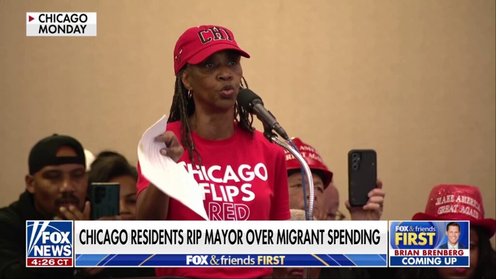 Chicago Mayor Johnson grilled by residents at 'chaotic' meeting: 'Your fault'