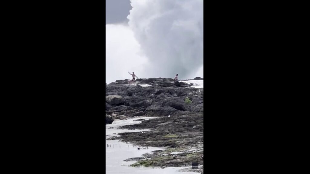 Beachgoers narrowly escape massive waves along Oahu's coast