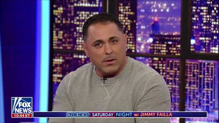 WATCH: Anthony Rodia Stops By 'Fox News Saturday Night' To Preview FOX Nation's Night Of Comedy