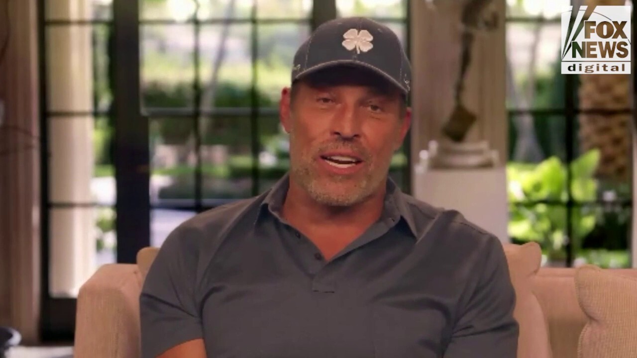 Tony Robbins shares his passion for helping hungry Americans: 'Meant to do this'