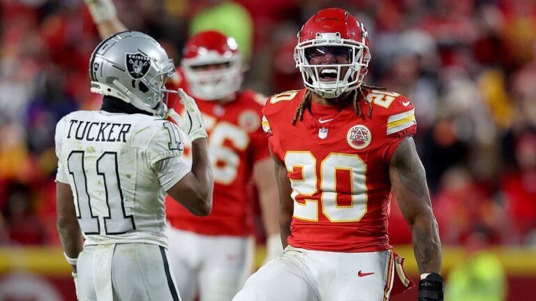 Chiefs are motivated by doubters who say record is a fluke, star says: 'We'll just keep showing up'