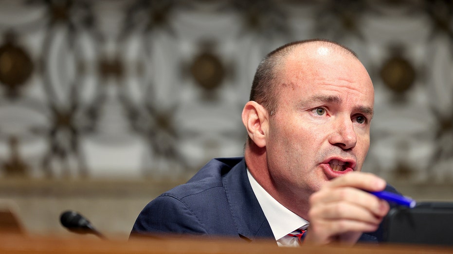 Mike Lee looks to halt welfare for illegals going on under Biden with key budget process