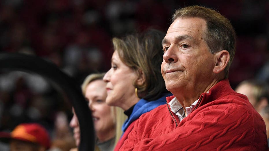 Nick Saban 'obvious choice' for possible college football commissioner, Penn State coach says