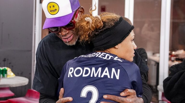 Dennis Rodman offers apology to soccer star daughter after she rips him on podcast