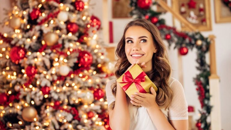 RACHEL CRUZE: Don't let debt steal your holiday cheer. 4 ways to stay sane and solvent