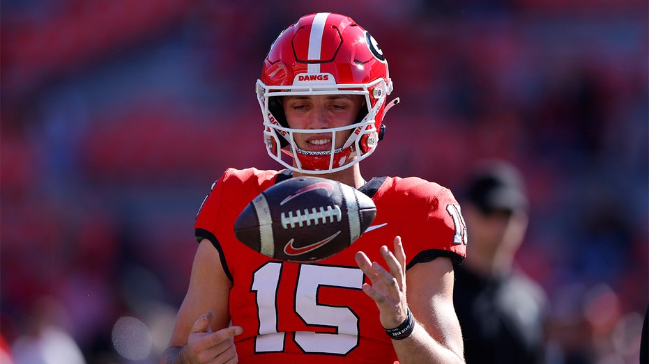 Georgia star Carson Beck expected to explore transfer portal: report