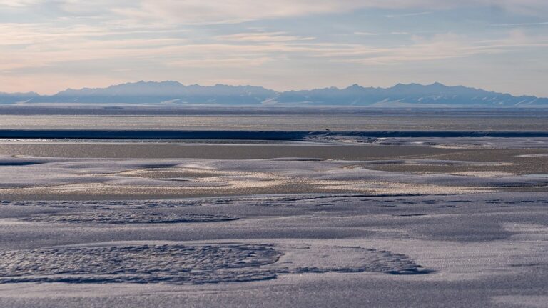 Alaska leaders cheer Trump oil and gas drilling executive order