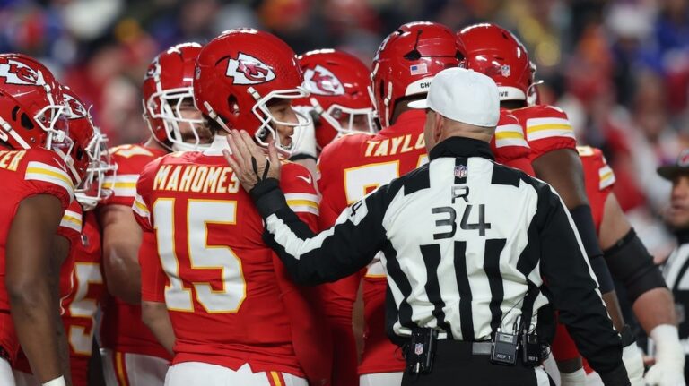 NFL fan launches petition to boycott league over referee treatment of Chiefs: 'Important for democracy'