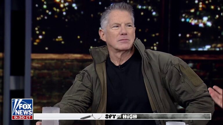 Mike Bakers Stops By 'Fox News Saturday Night' To Play Spy Vs. High