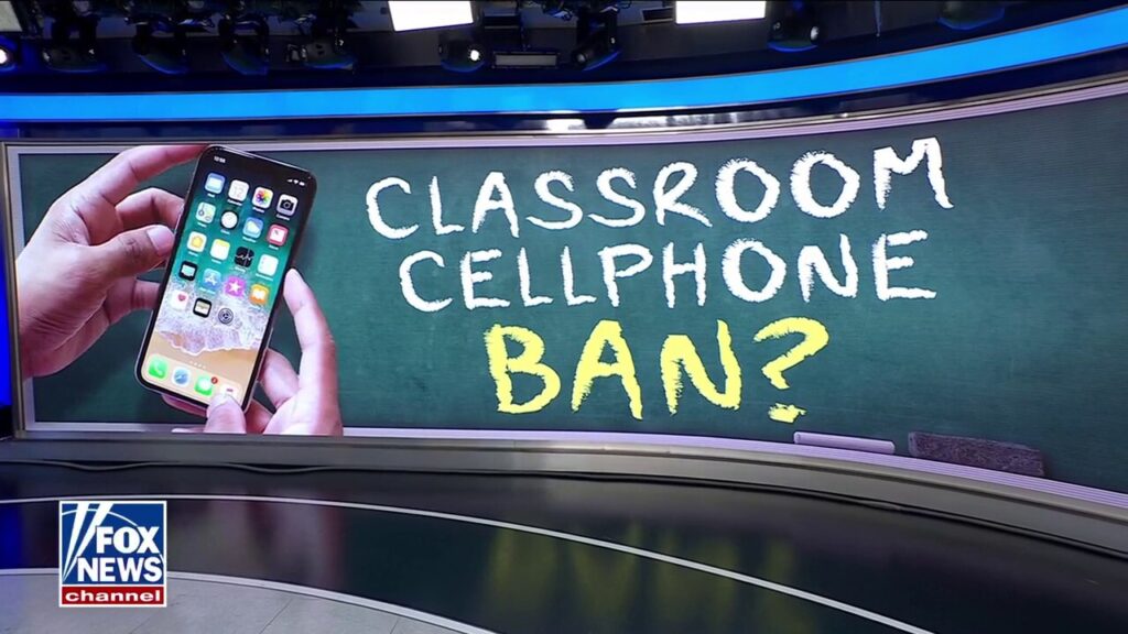 New York weighing cellphone ban in classrooms