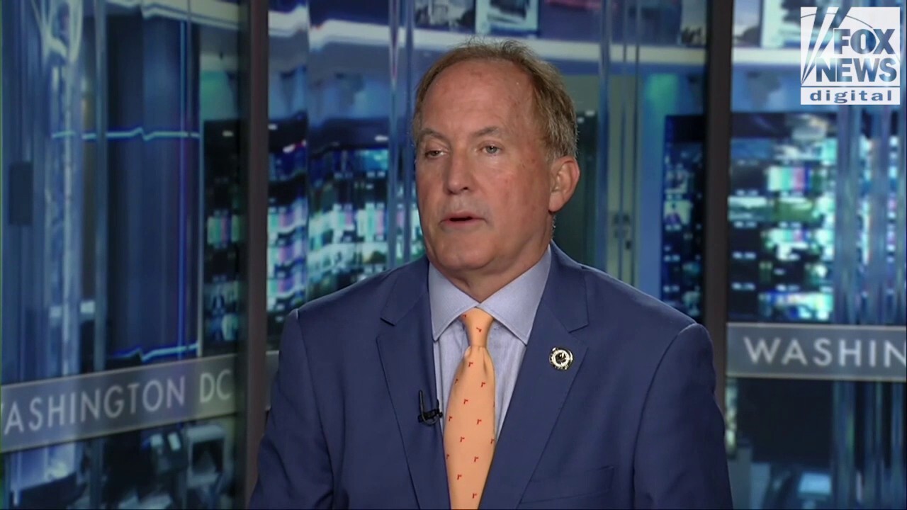 Key Trump ally considering run against long-time conservative in U.S. Senate