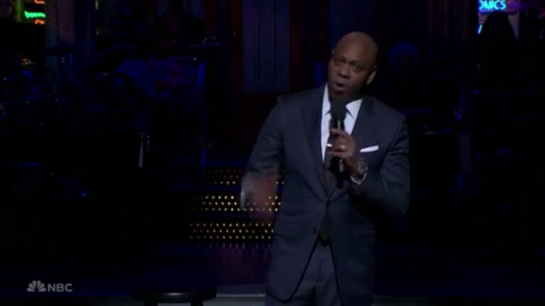 Comedian Dave Chappelle takes aim at Trump in SNL monologue: 'Do better next time'