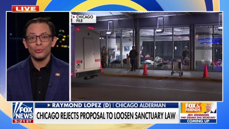 Chicago Democrat rips city's 'outrageous' refusal to work with ICE agents: 'Whole new low'