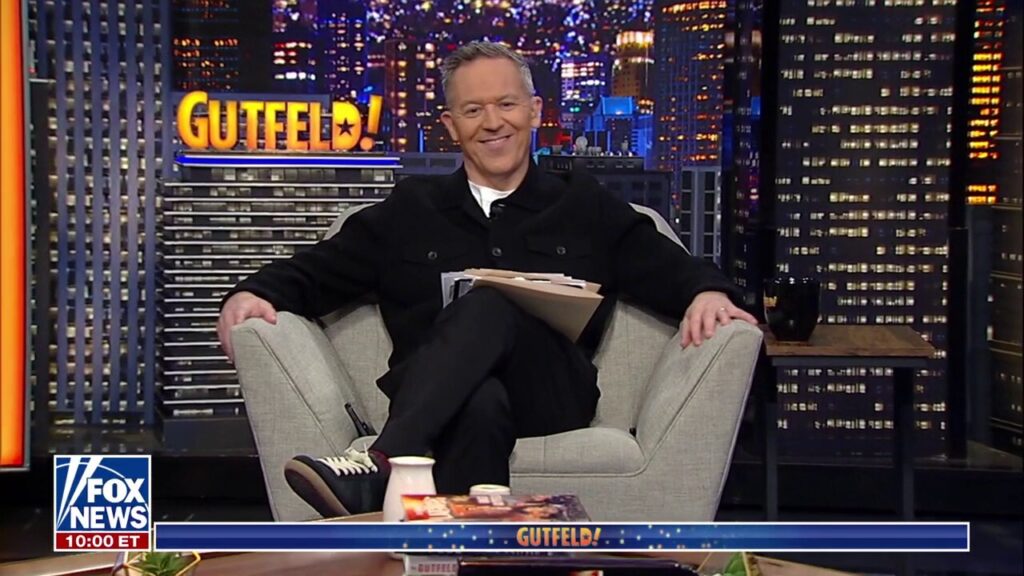 Greg Gutfeld opens up about fatherhood in first show since welcoming a daughter