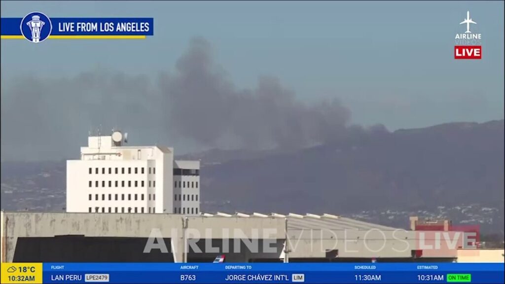 Airplane videographer captures moment Southern California wildfires ignite