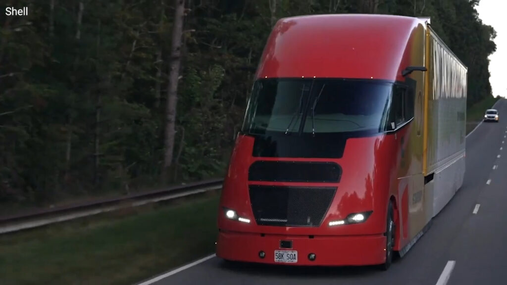 'CyberGuy': The future of trucking rolls forward in Shell's experimental big rig