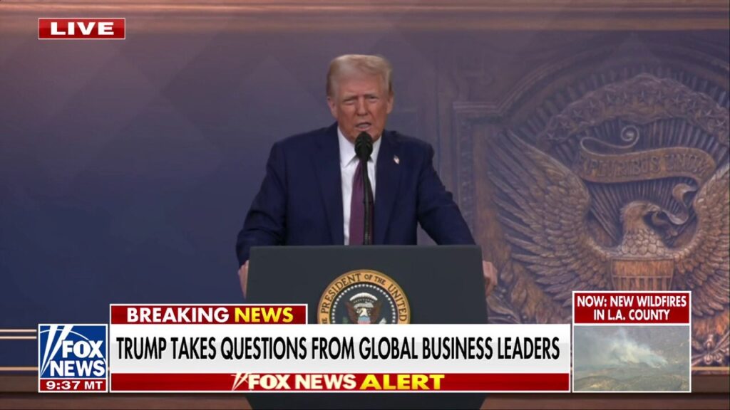 Trump calls on banks to do business with conservatives: 'What you're doing is wrong'