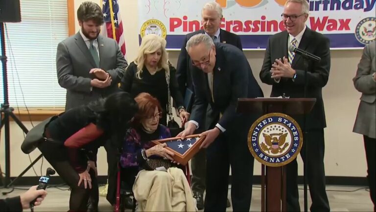 Sen. Schumer honors 'living legend' Holocaust survivor in NY event: 'Beacon of hope'